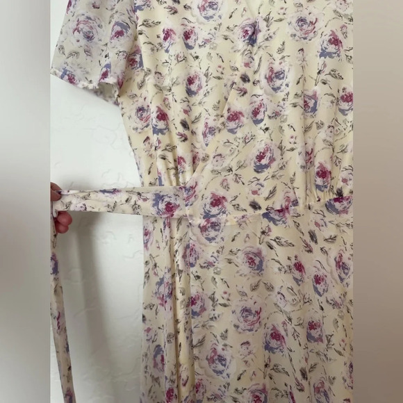 NWOT FLORAL JESSAKAE WRAP DRESS - Picture 3 of 7